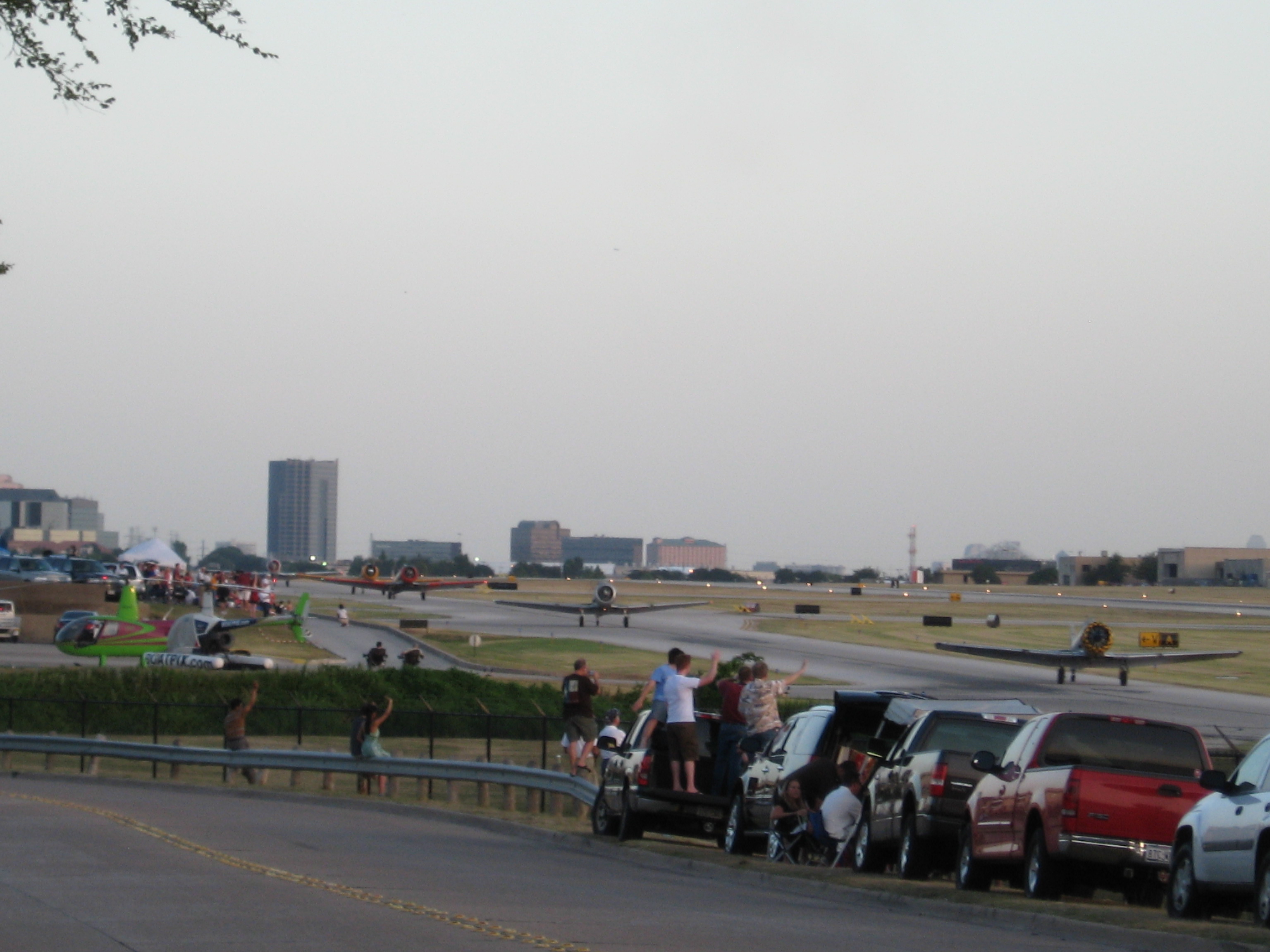 3049x2280 pixels (957K)